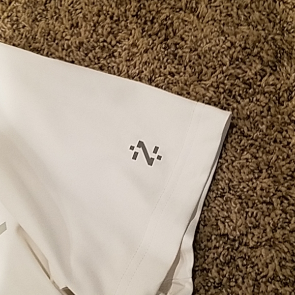 Izod Perfomance Golf Polo Shirt - Picture 4 of 6